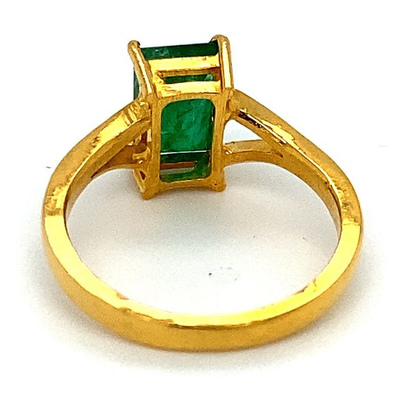 Emerald 1.51ct Solid 22K Yellow Gold Ring - Picture 7 of 9
